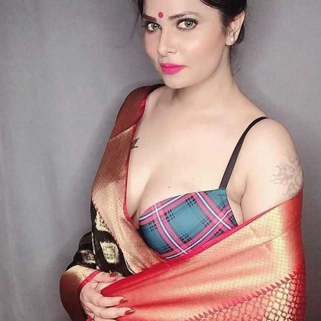 Offer specific tours ride travels escort in Jamshedpur